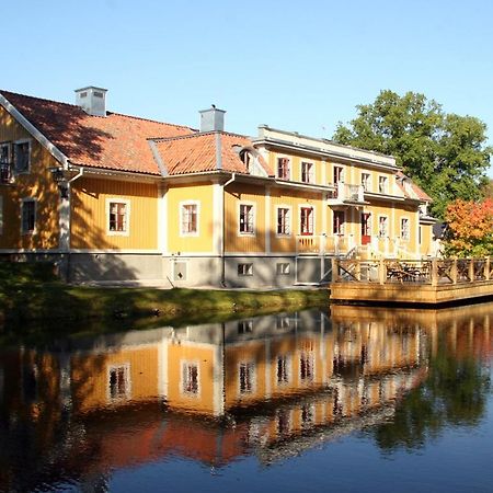 Dufweholms Herrgard Катринехольм Экстерьер фото
