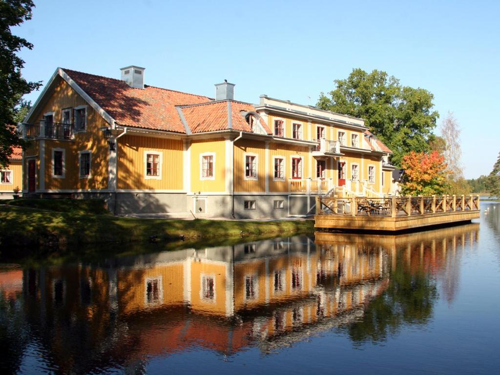 Dufweholms Herrgard Катринехольм Экстерьер фото